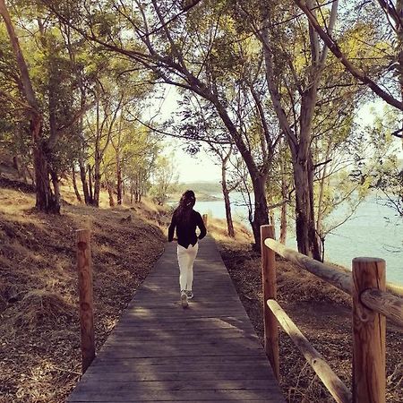 Вілла Ambroz Y Plata Альдеануева-дель-Каміно Екстер'єр фото
